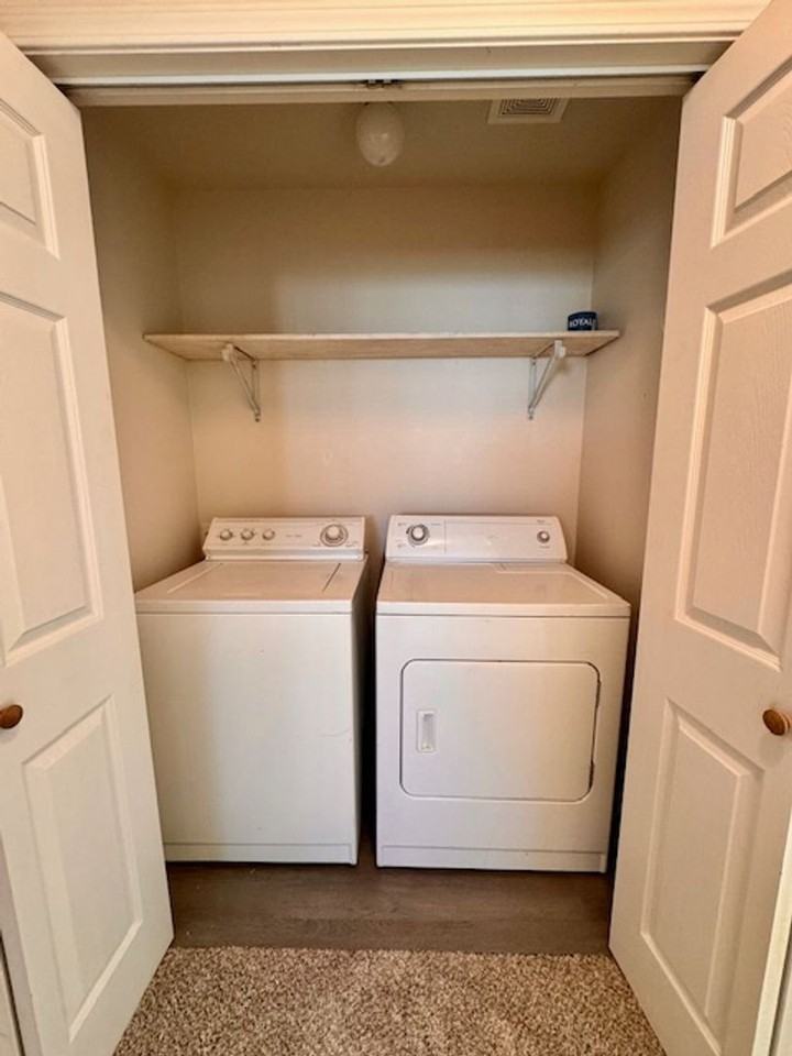 47 Michael Grove Ave - Photo 7 of 23