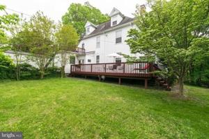 featured image of 720 Gladstone Ave