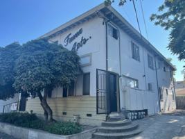 featured image of 121 N 8th St