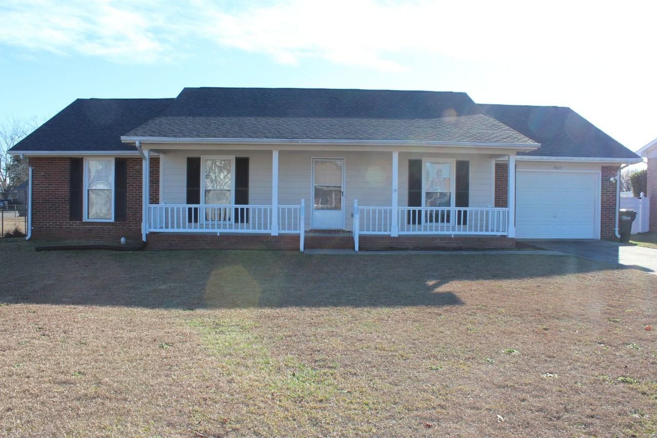 7805 Gallant Ridge Dr - Photo 2 of 27