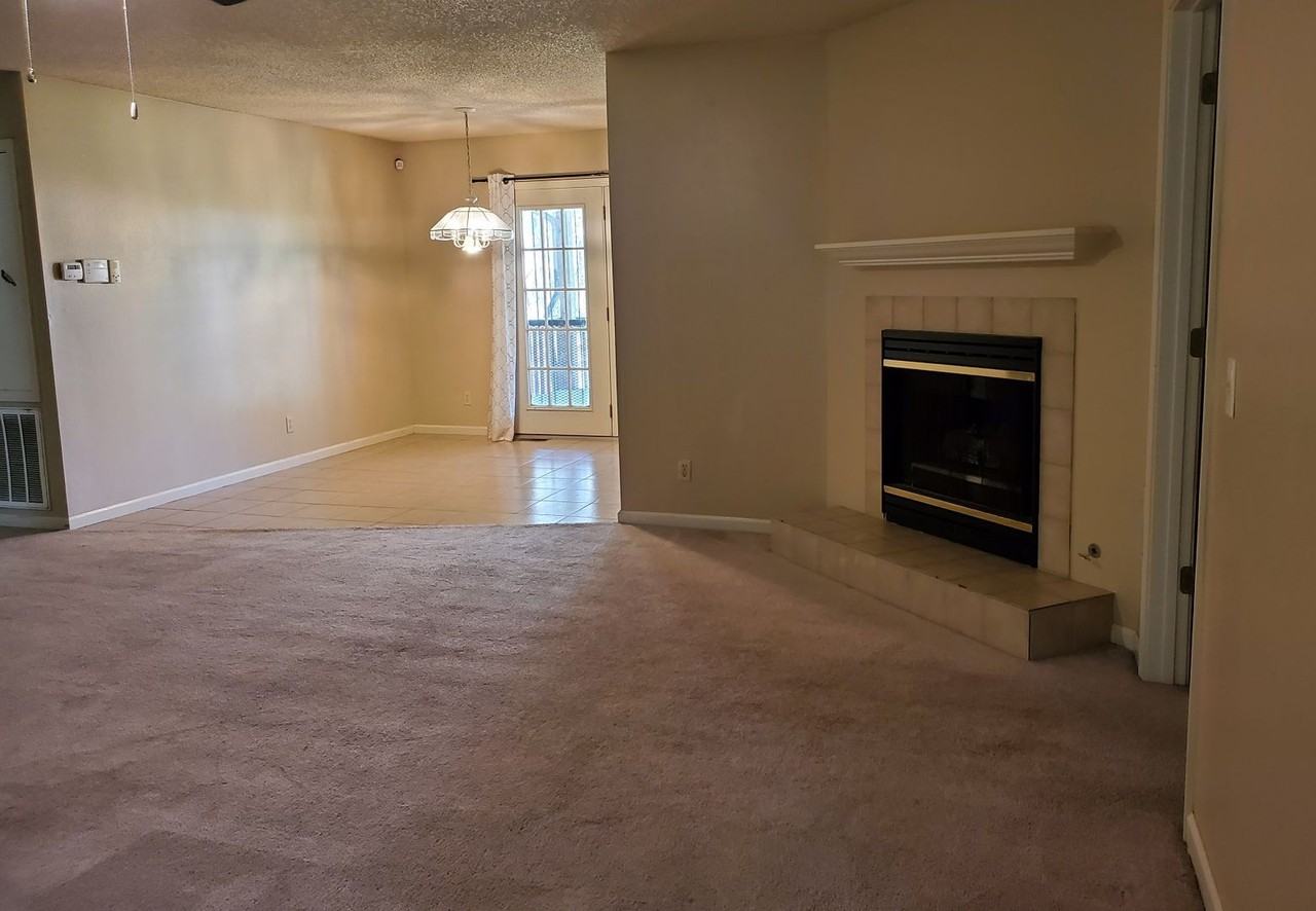 103 Wildwood Cir - Photo 4 of 20