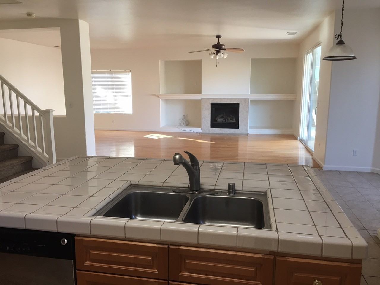 2642 Blackwood Ave - Photo 6 of 15