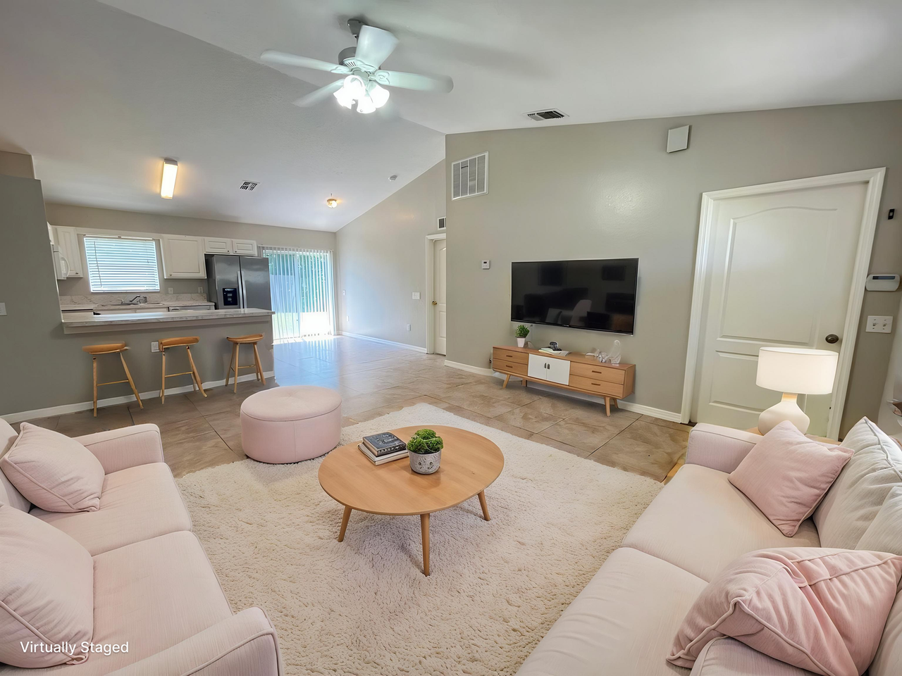 435 Magpie Ct - Photo 4 of 24