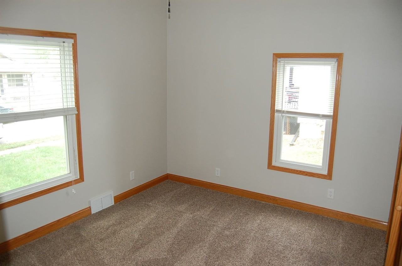 1430 N 21st St - Photo 6 of 19