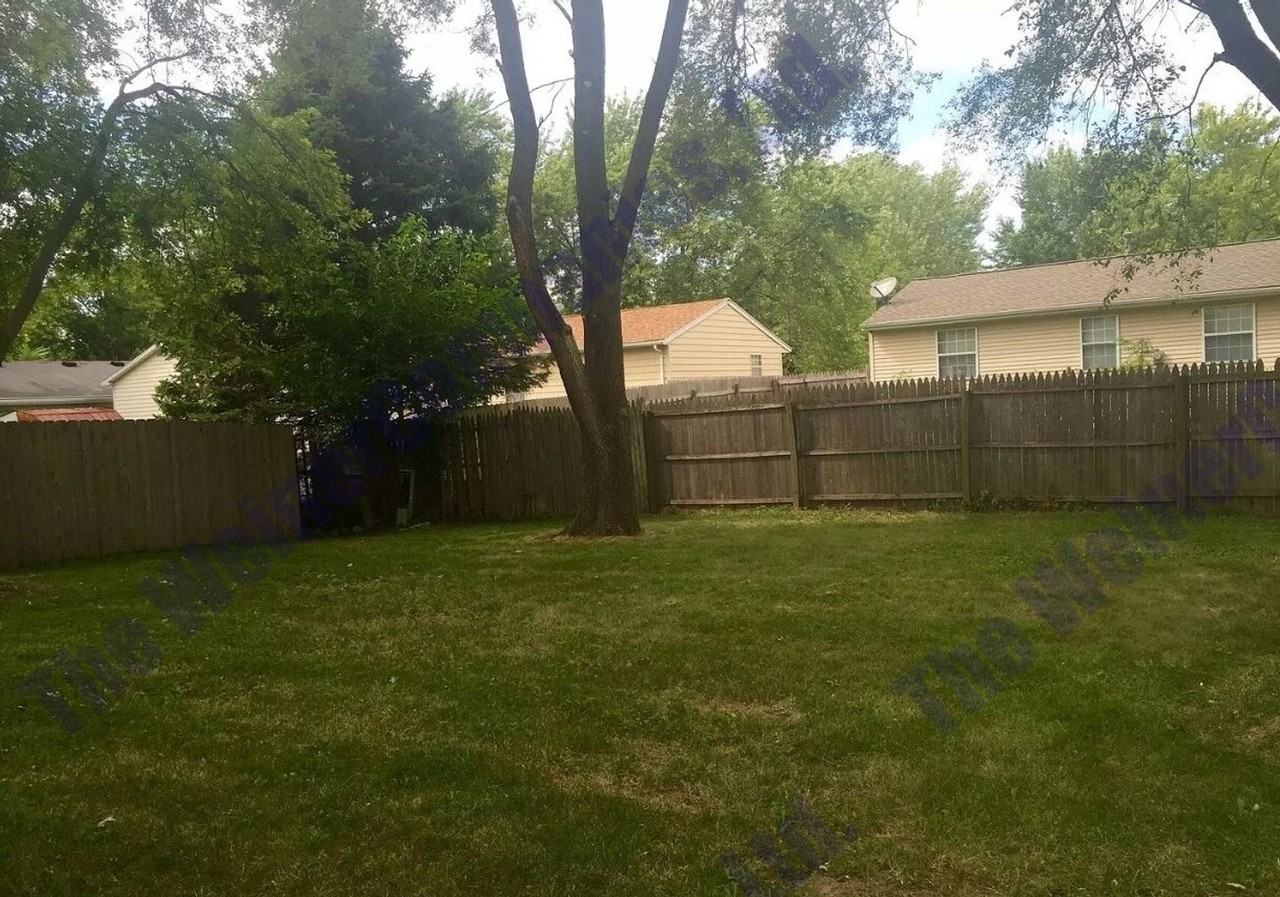 3202 Saratoga Dr - Photo 4 of 9