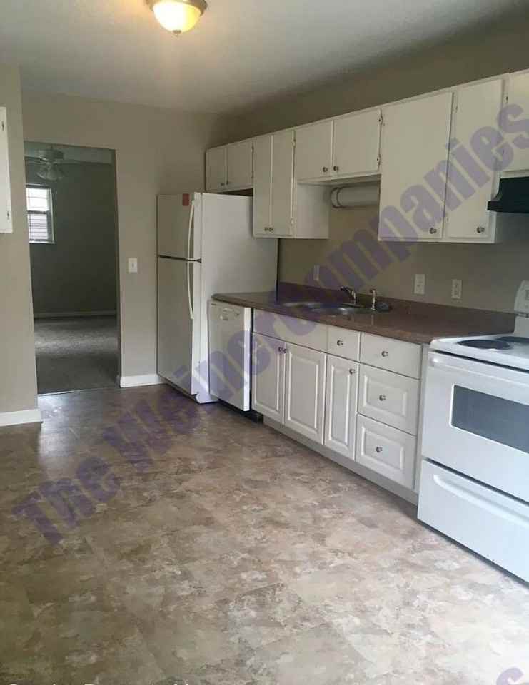 3202 Saratoga Dr - Photo 6 of 9