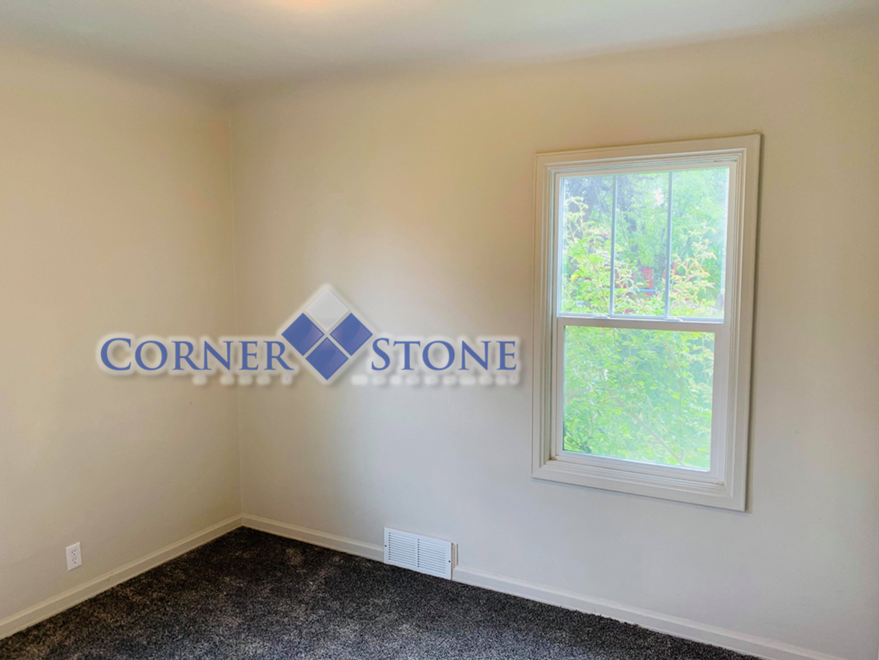 112 S Juniper St - Photo 7 of 12