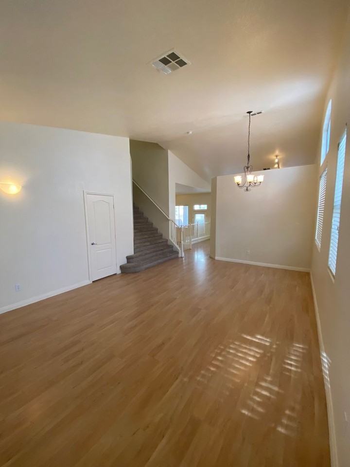 7565 Splashing Rock Dr - Photo 5 of 50