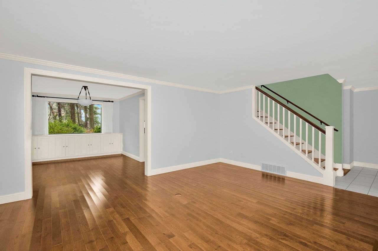 4101 106th Pl Ne - Photo 4 of 20