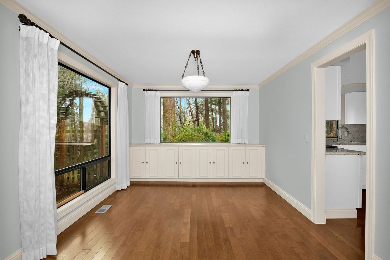 4101 106th Pl Ne - Photo 5 of 20