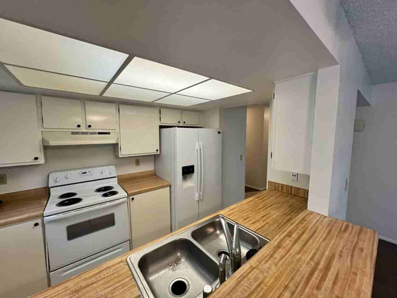 2339 Roundhouse Rd - Photo 5 of 13