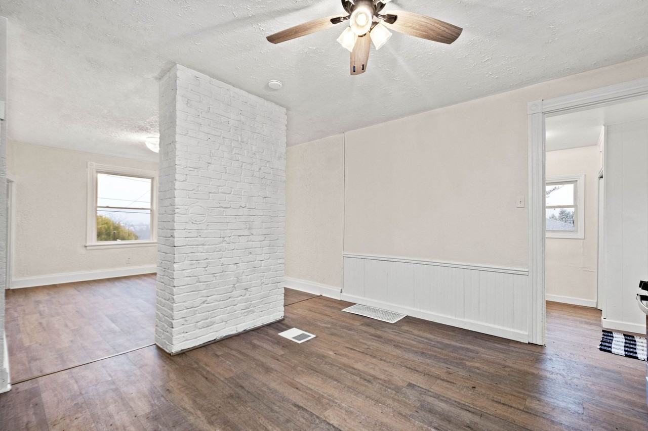 1916 New York Ave - Photo 2 of 19