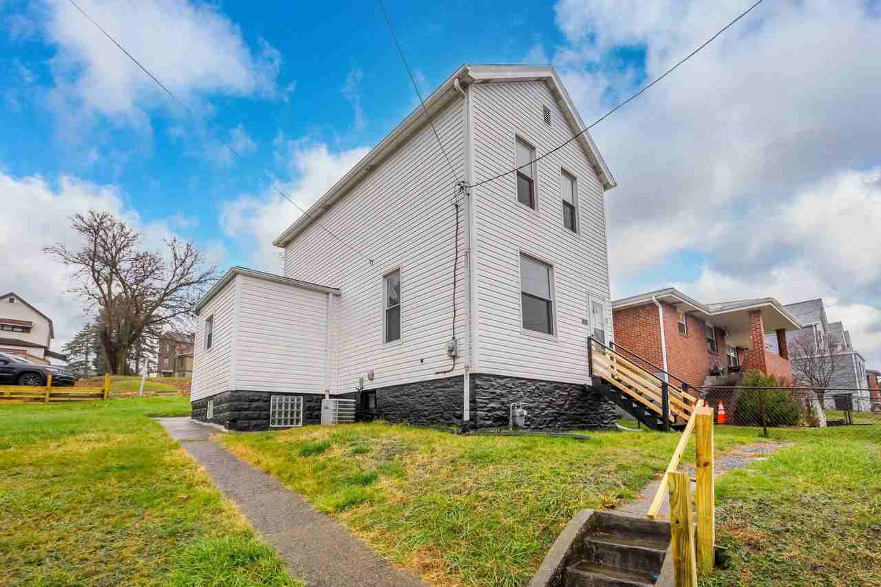 1916 New York Ave - Photo 4 of 19