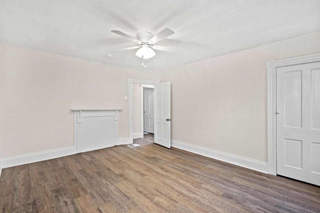 1916 New York Ave - Photo 5 of 19