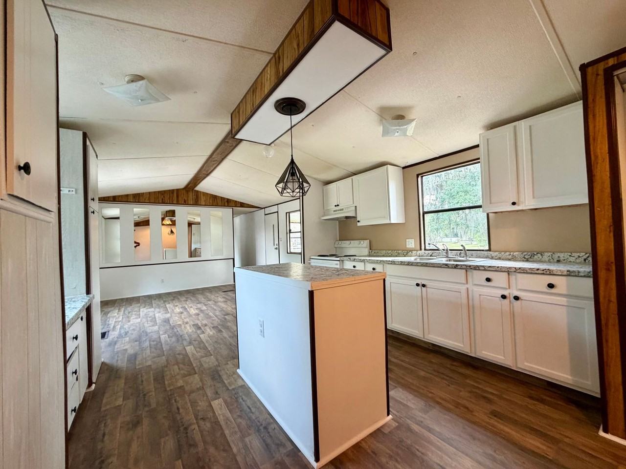 5138 Rollinglen Loop W - Photo 5 of 15