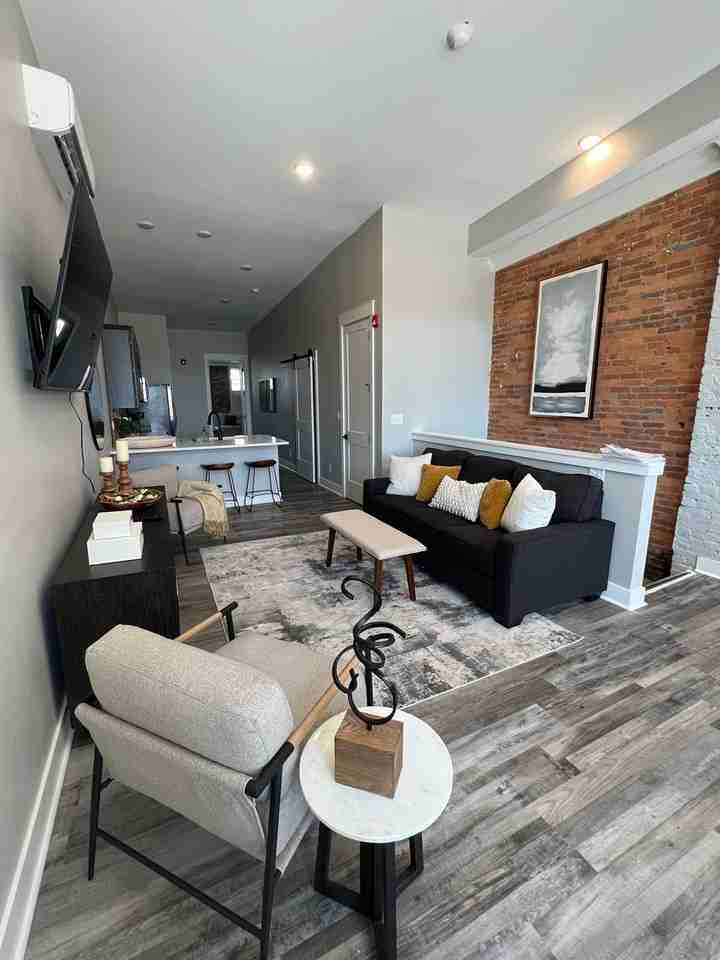 315 Columbia St #300 - Photo 5 of 19