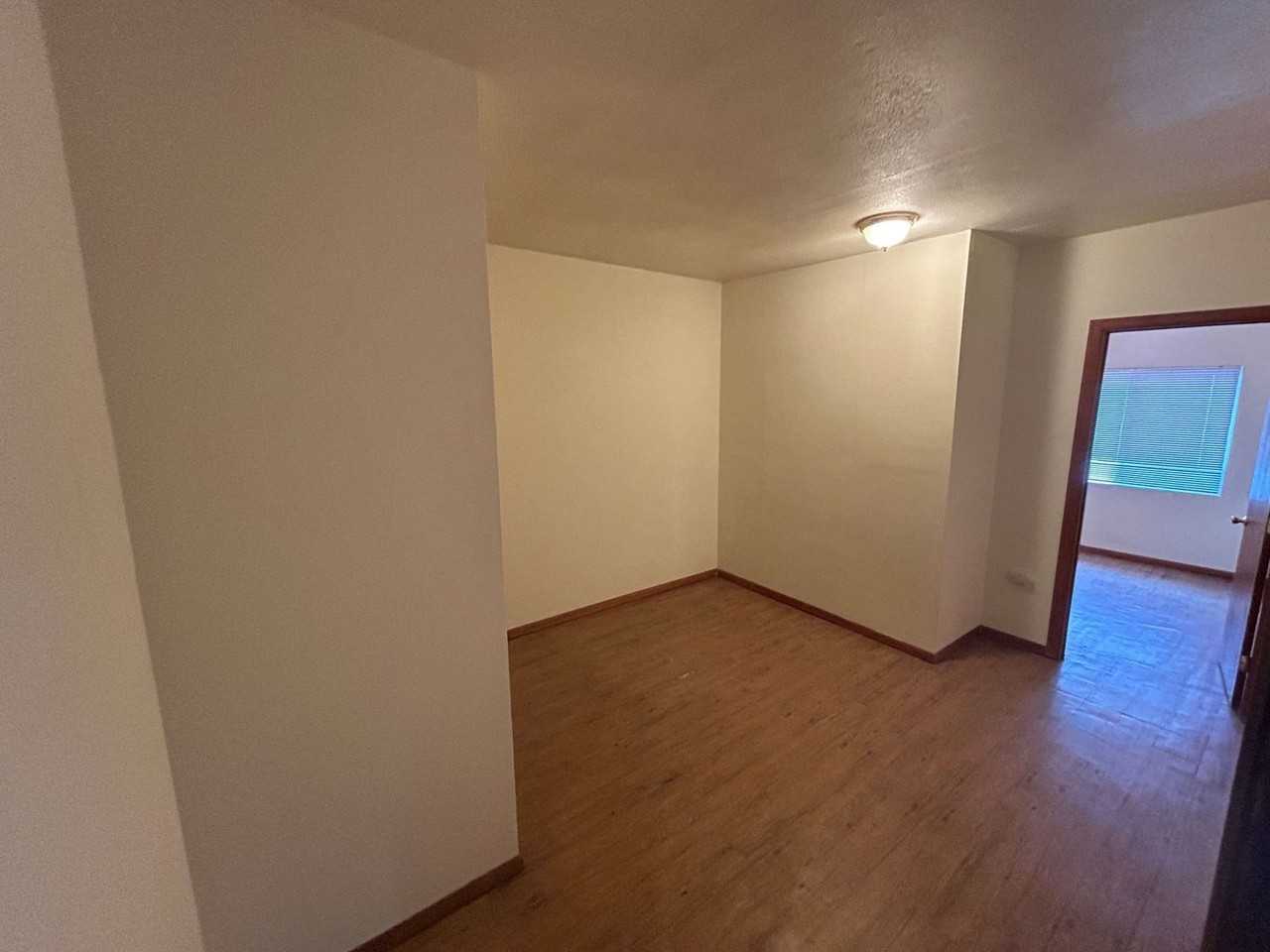 1249 E 6th St - Photo 7 of 18