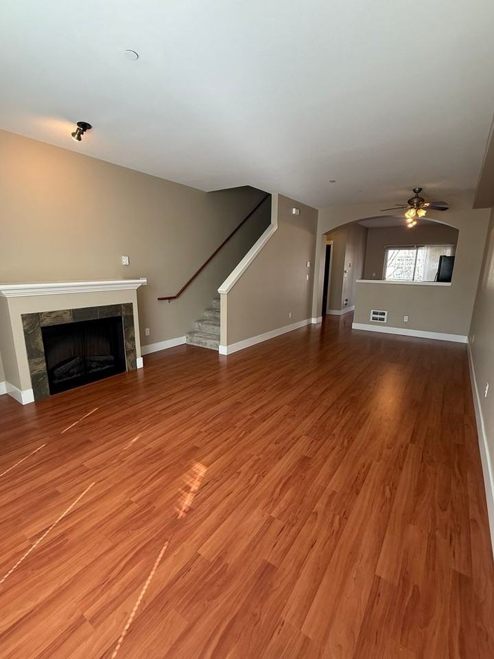 22635 Ne Alder Crest Ln - Photo 5 of 13