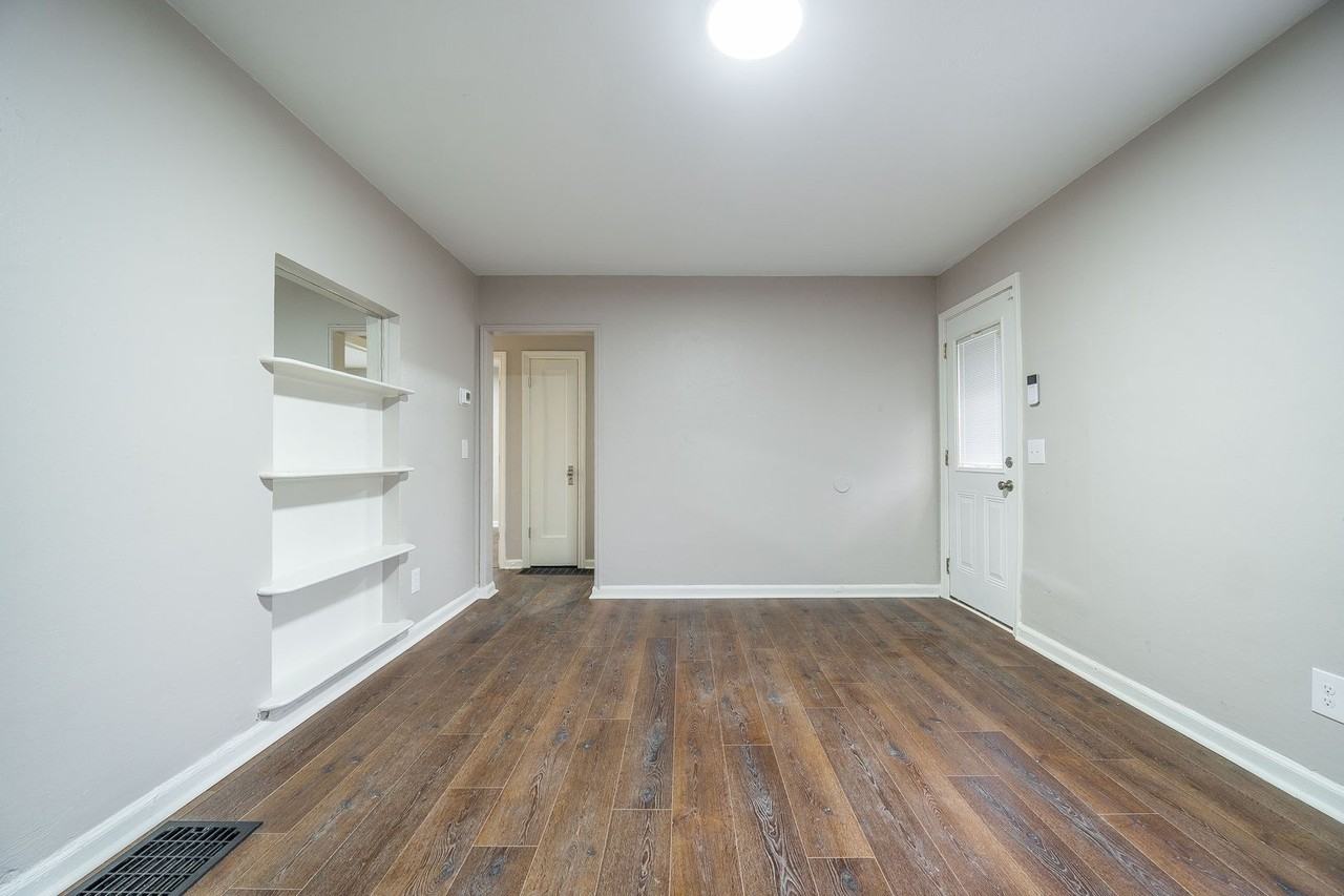 771 E Tulane Rd - Photo 5 of 14