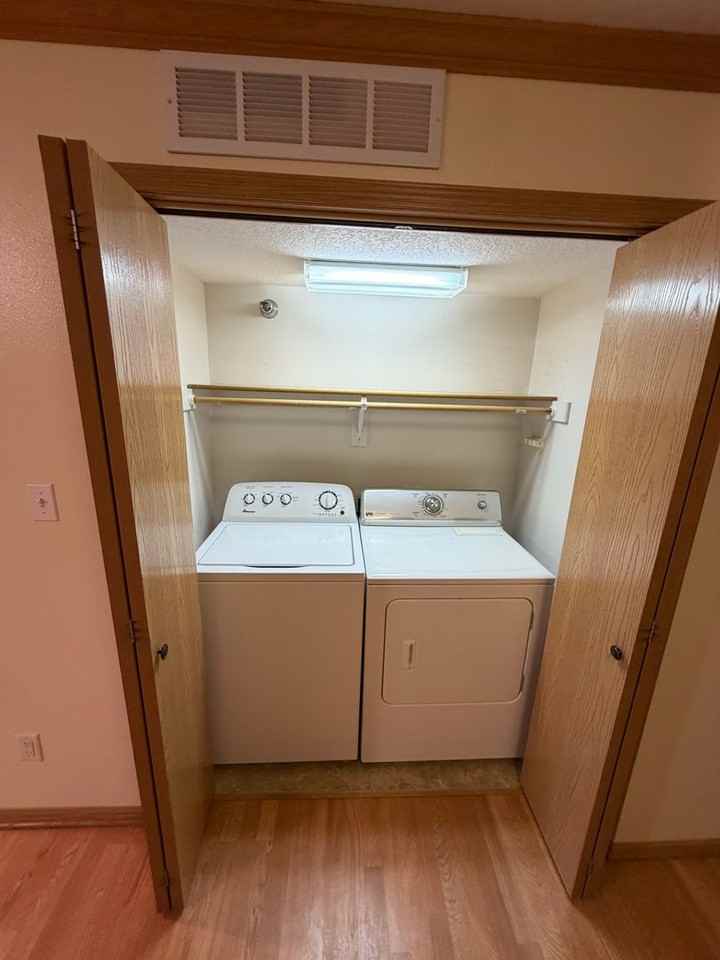 10141 Sutton Dr - Photo 7 of 16