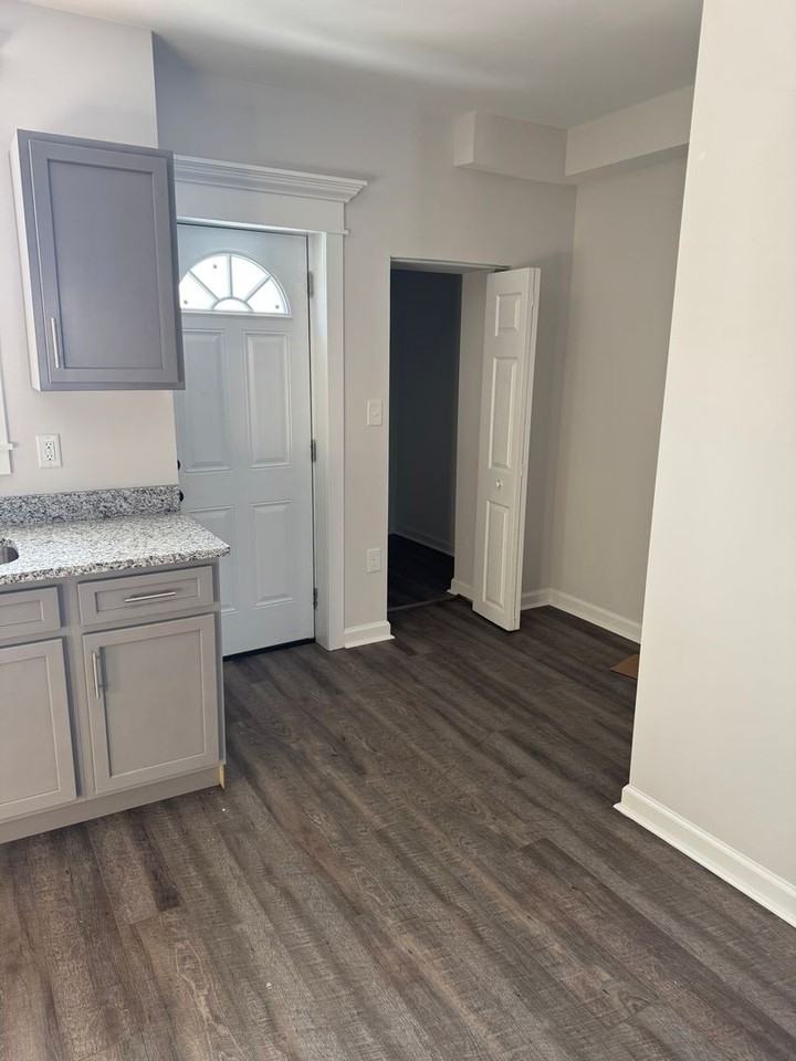 3713 Oakmont Ave - Photo 3 of 22