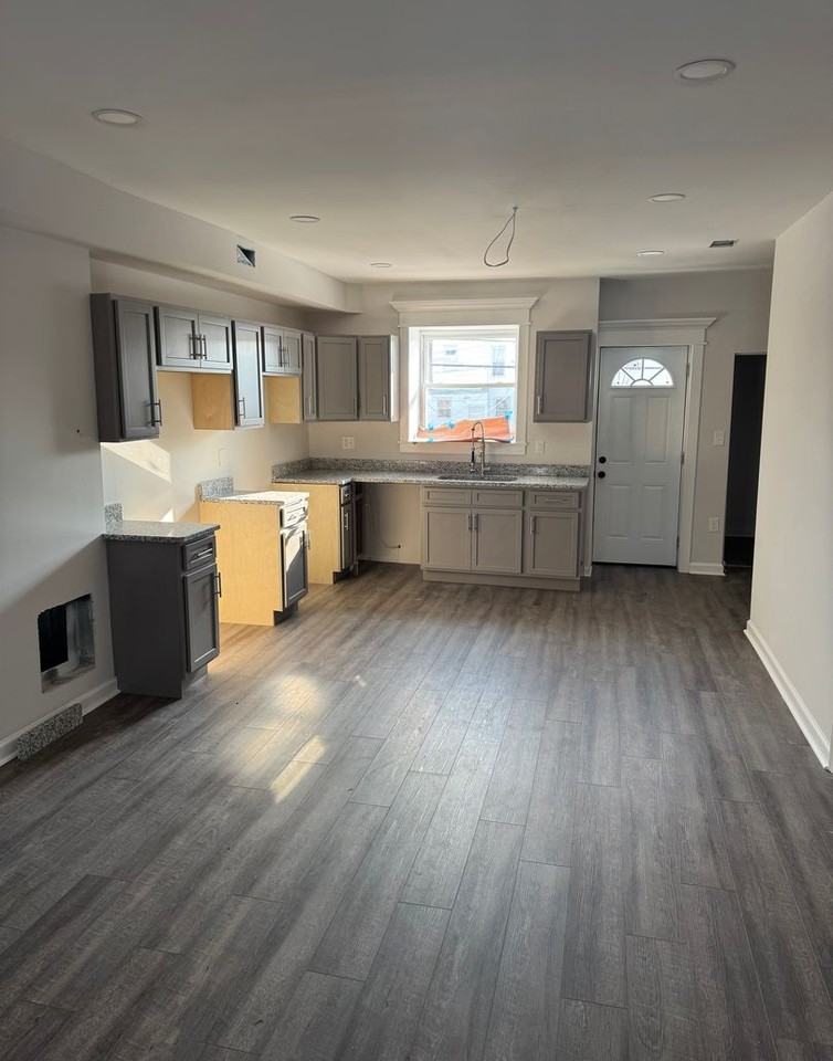 3713 Oakmont Ave - Photo 4 of 22