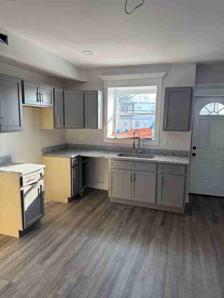 3713 Oakmont Ave - Photo 5 of 22