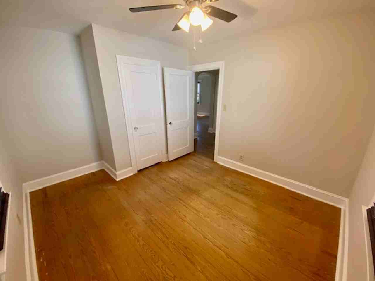 205 W London Ave - Photo 2 of 17