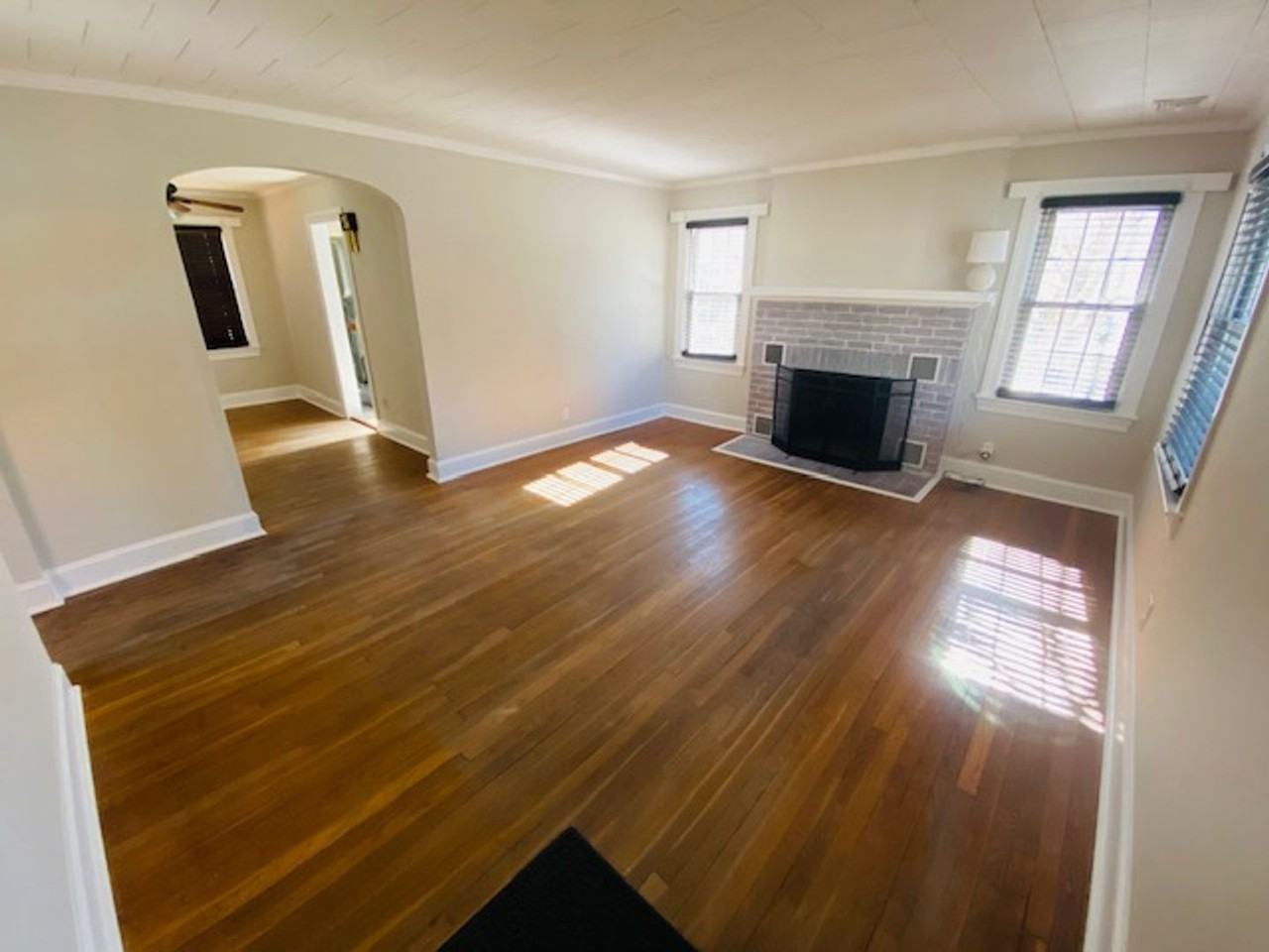 205 W London Ave - Photo 6 of 17