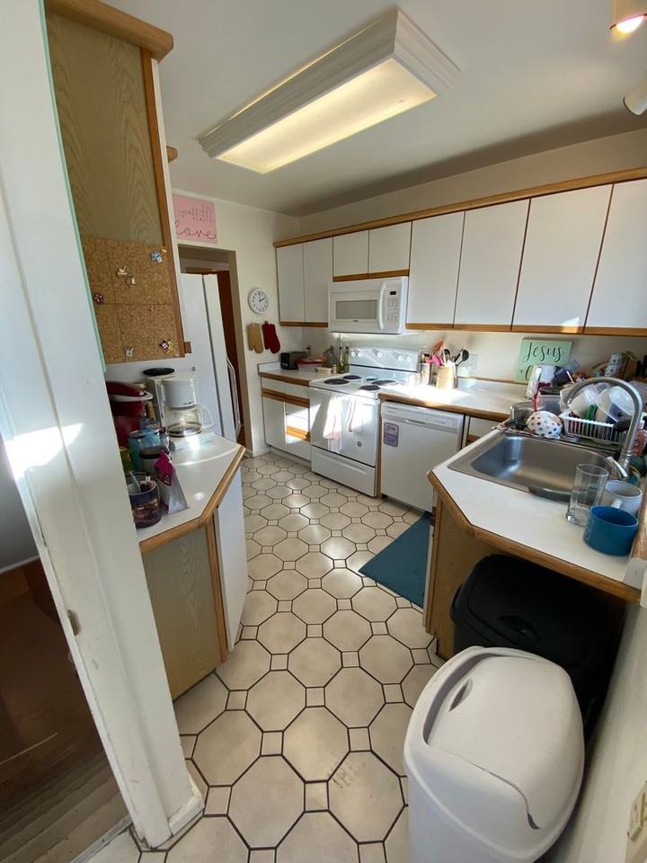 1226 Missouri Ave - Photo 5 of 30