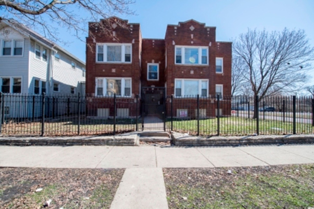 701 N Lotus - Photo 3 of 24