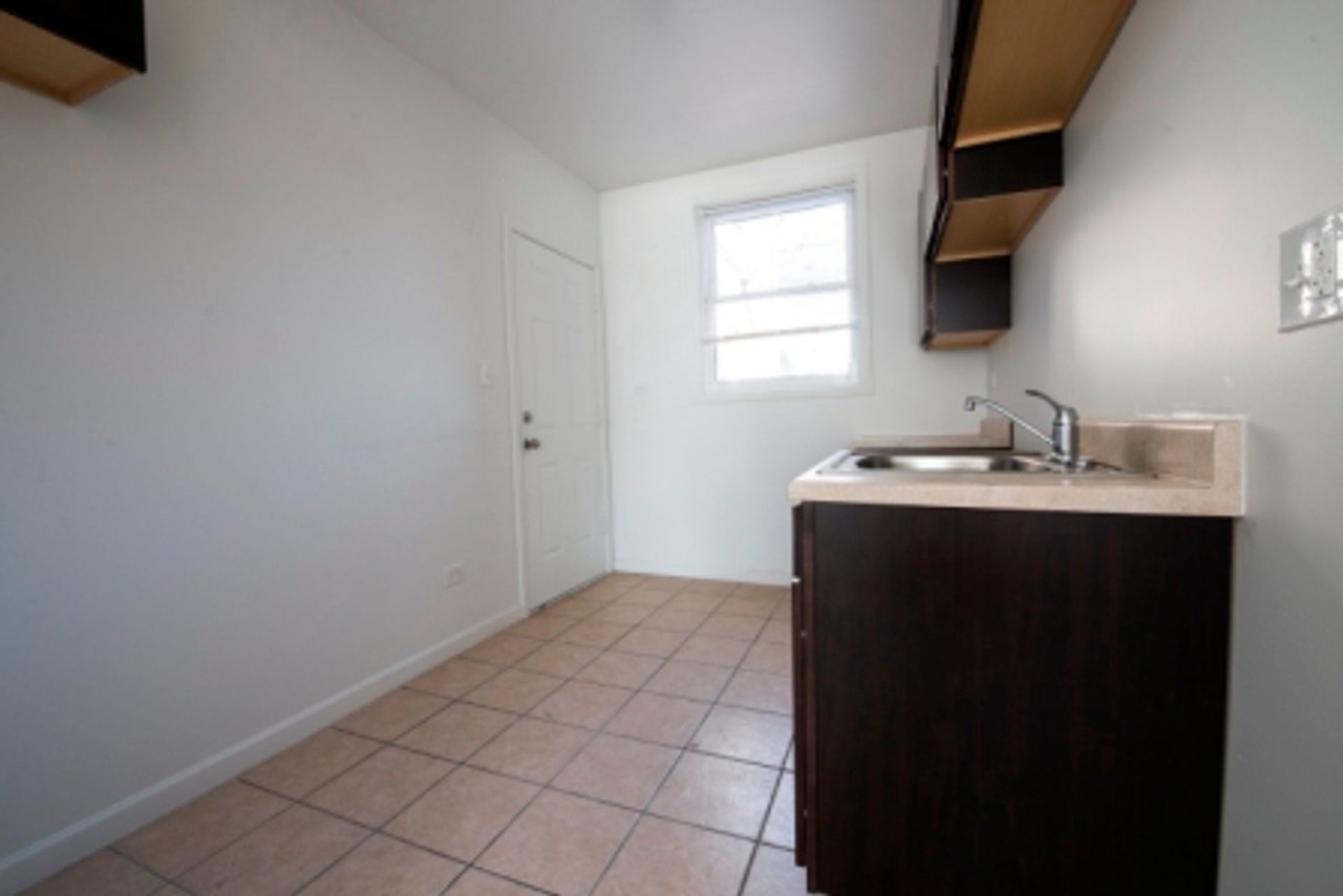 701 N Lotus - Photo 5 of 24