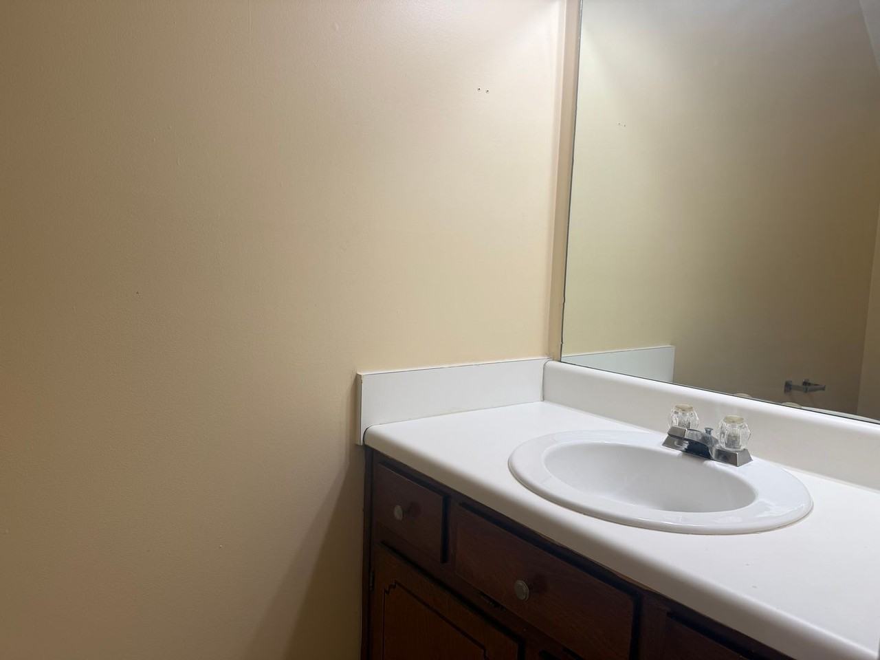 2540 Barnesdale Way - Photo 6 of 9