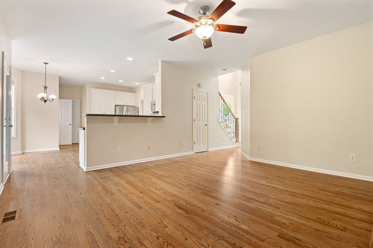 2003 Templeton Gap Dr - Photo 6 of 34