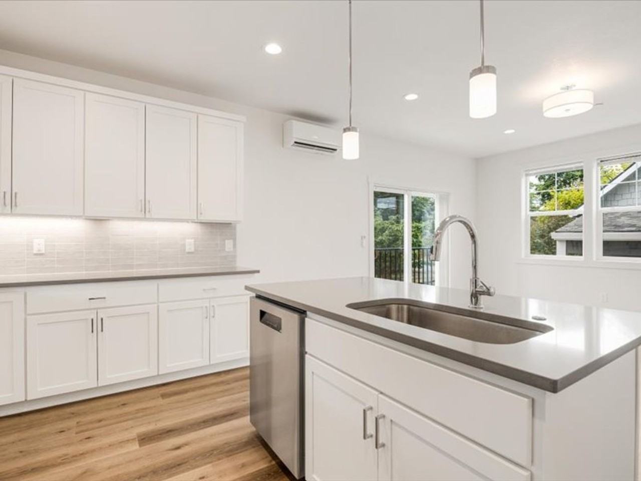 21 Sherrett - Photo 2 of 25