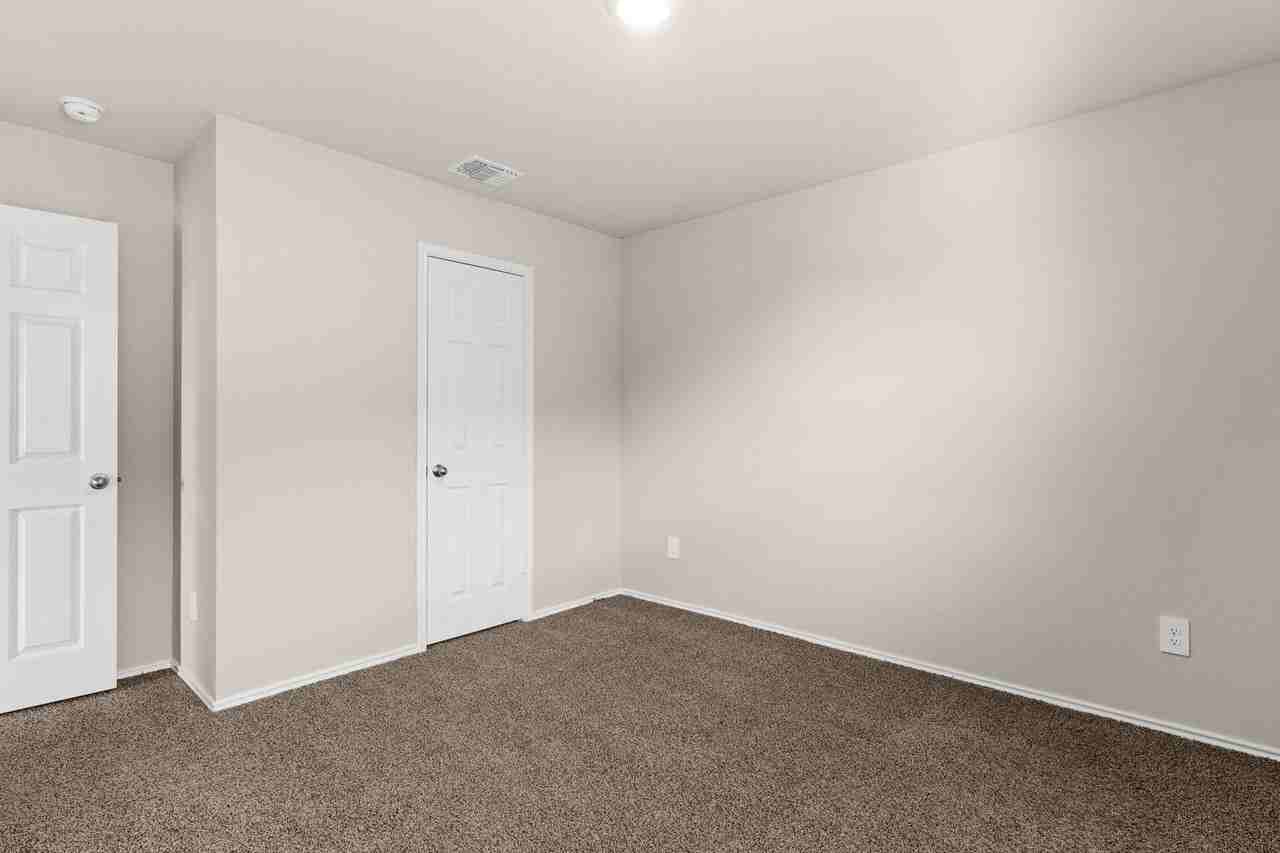 2345 Merganser Dr - Photo 5 of 17