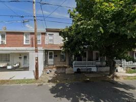 featured image of 625 E 4th St