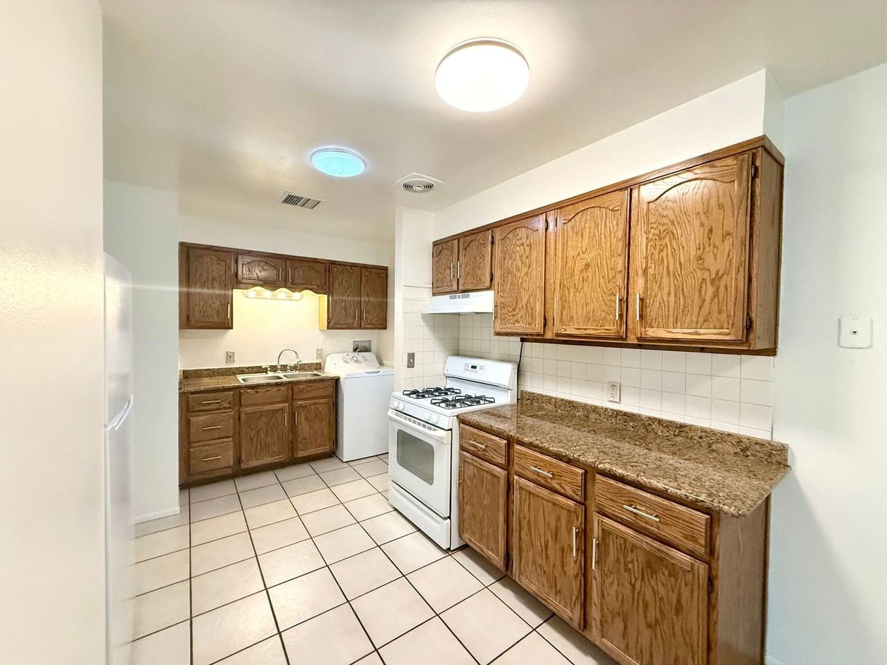 314 Jovian Dr - Photo 5 of 16