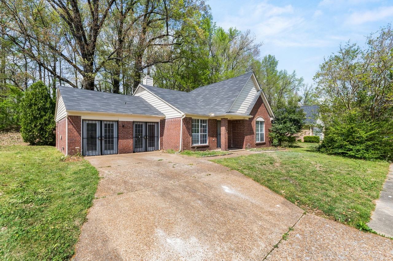 4335 Grand Cedar Ln - Photo 3 of 23