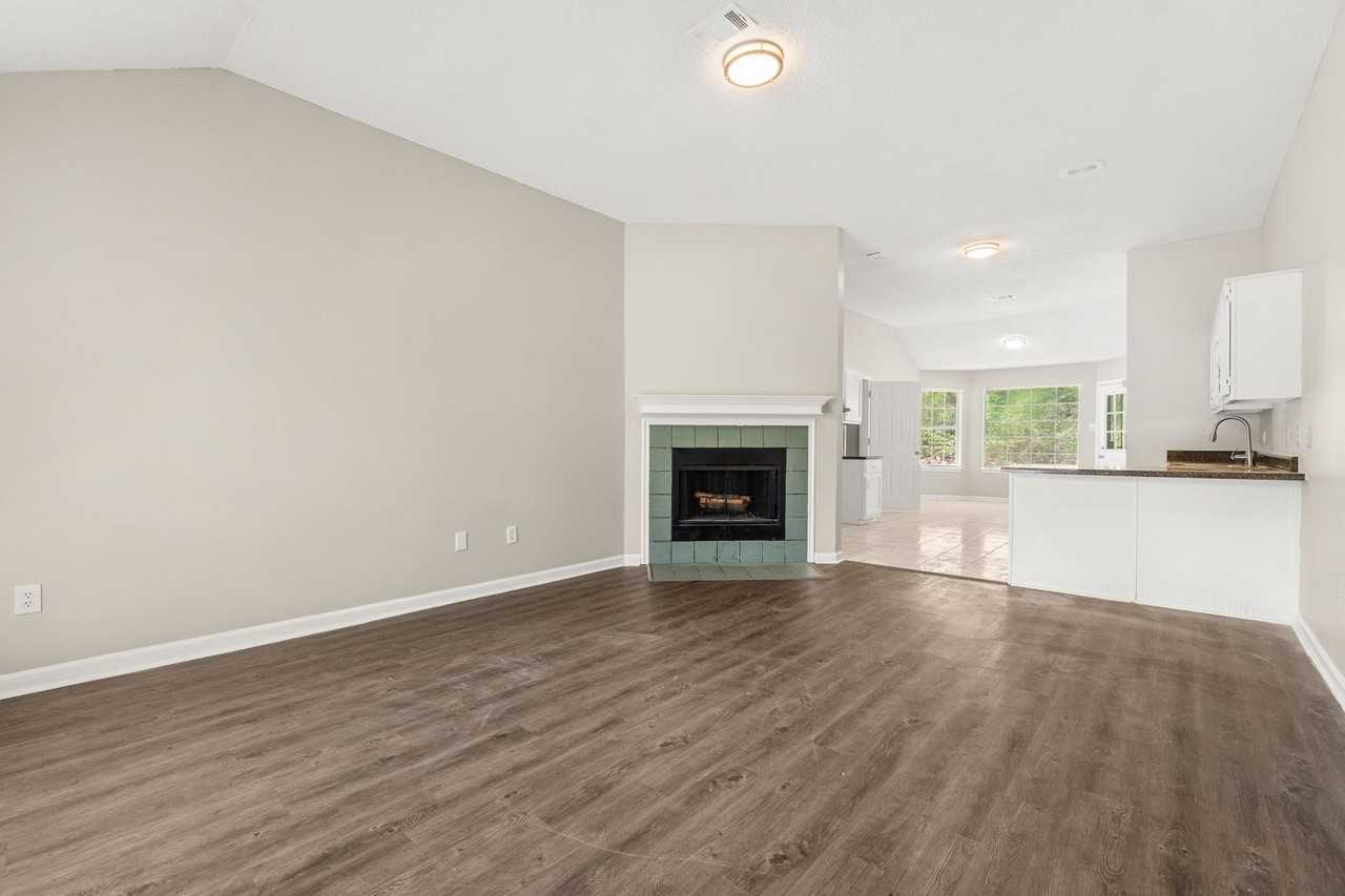 4335 Grand Cedar Ln - Photo 5 of 23