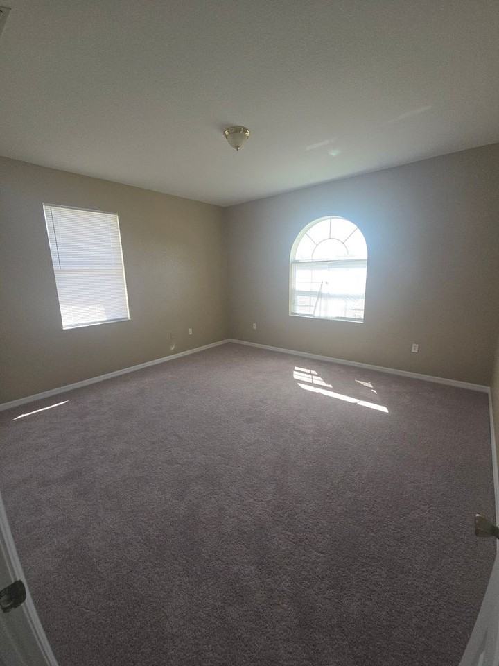 1428 Bluff Loop - Photo 6 of 16