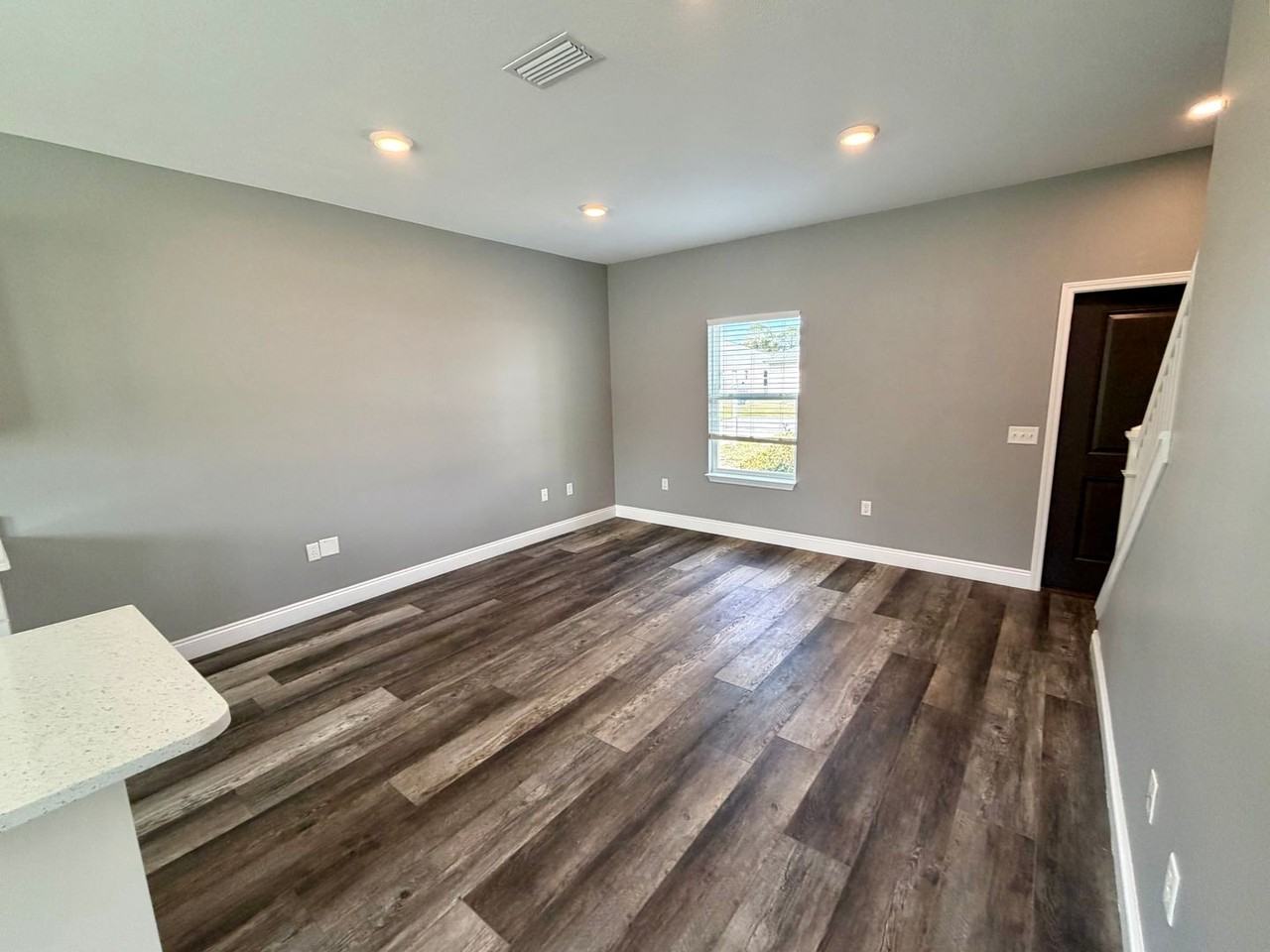 1914 Coach Scovel Way - Photo 3 of 11