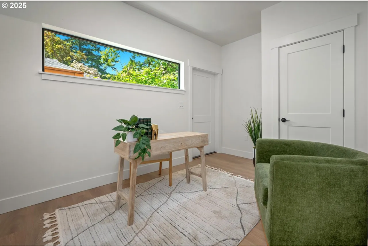 10731 Ne Fremont St - Photo 6 of 32