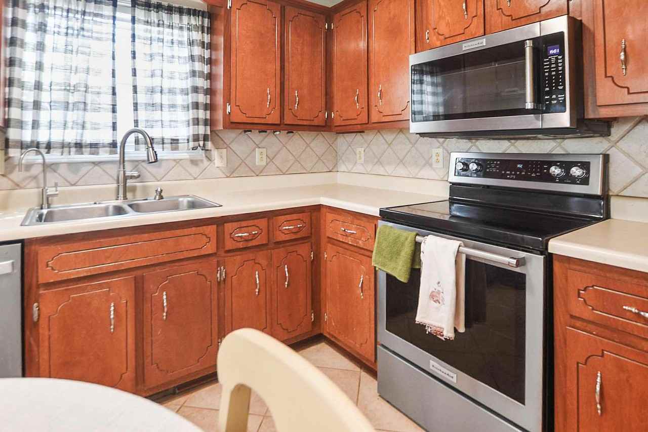 1325 Mile High Ct - Photo 6 of 14