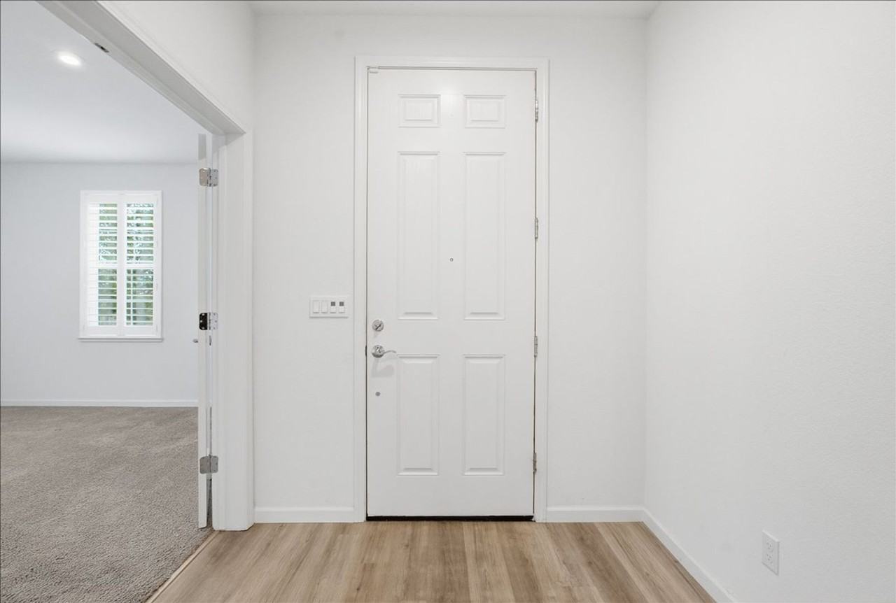 7503 Allan Detrick Ave - Photo 3 of 38