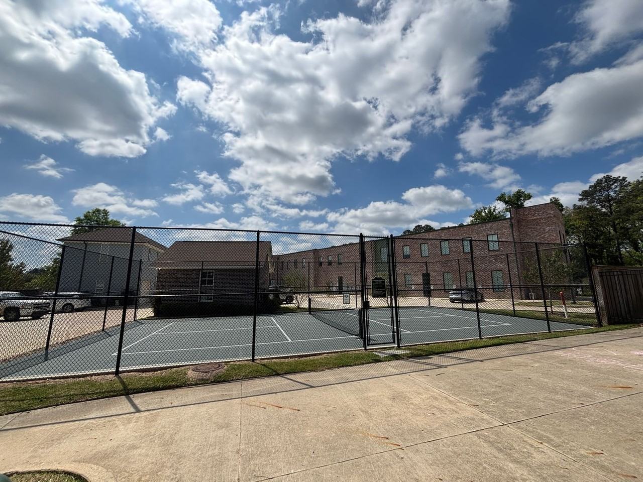 2017 Fairwoods Dr - Photo 4 of 36