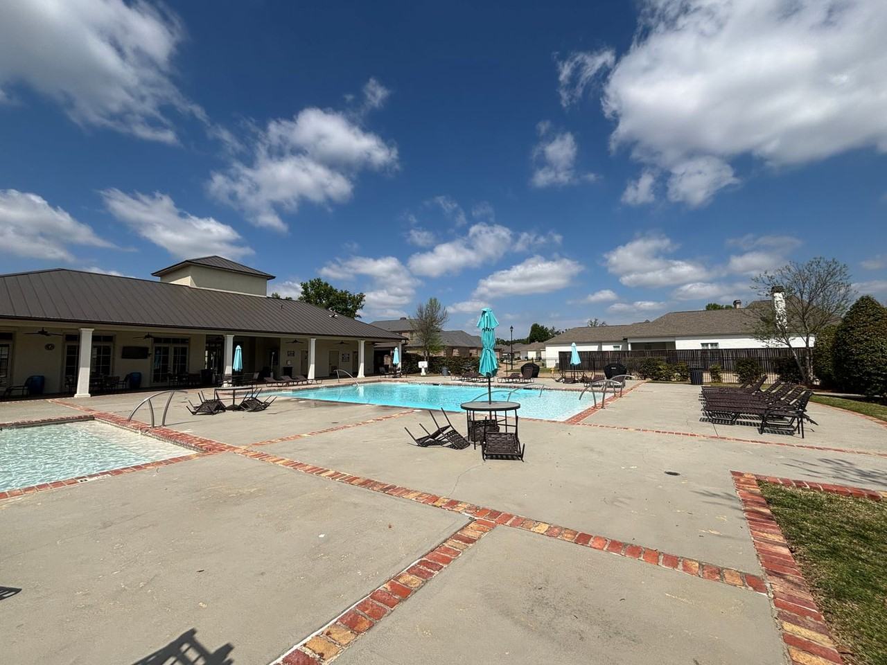 2017 Fairwoods Dr - Photo 5 of 36