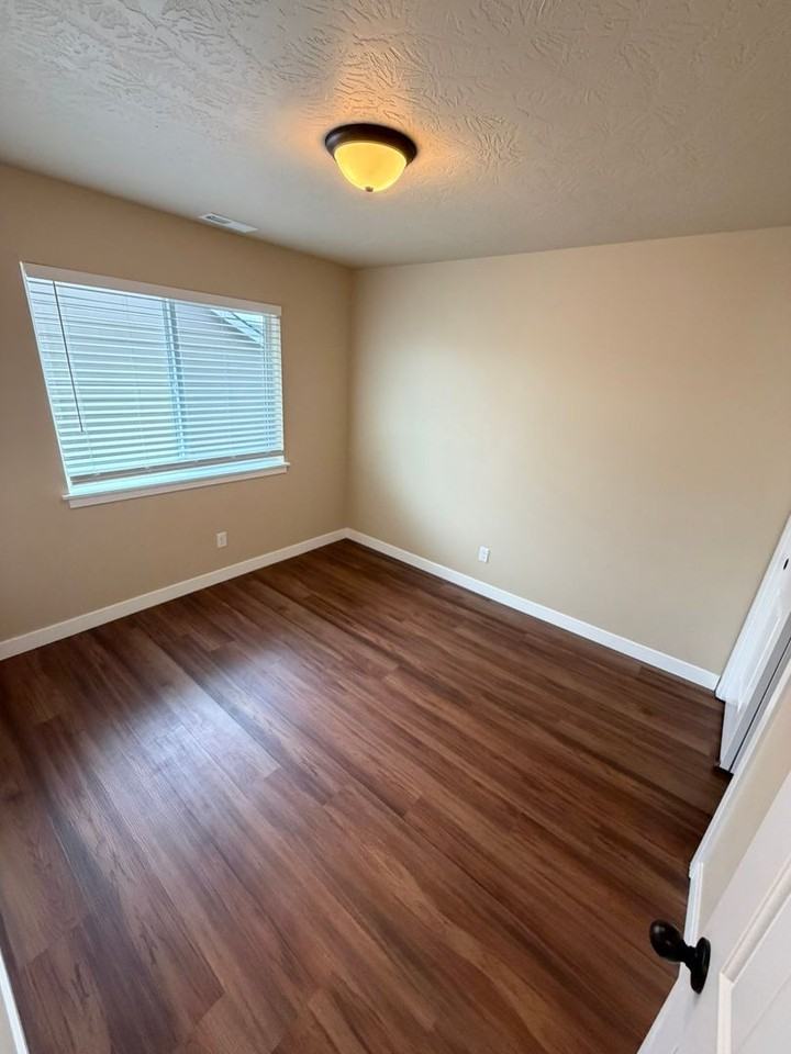 4230 Sagecrest Dr Ne - Photo 3 of 42