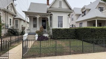 featured image of 256 Nordina St