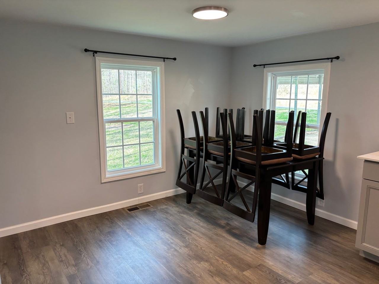 3855 Creekridge Country Rd - Photo 7 of 16